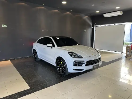 PORSCHE CAYENNE 2022