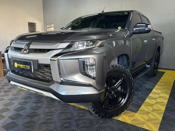 MITSUBISHI L200 TRITON 2021