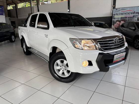 TOYOTA HILUX 2013