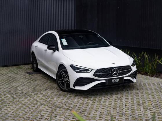 MERCEDES-BENZ CLA 200 2025