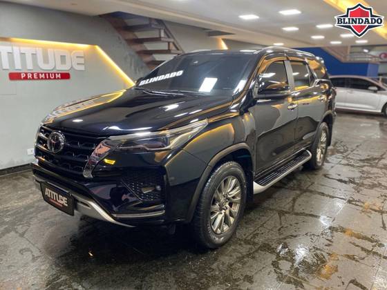 TOYOTA HILUX SW4 2021