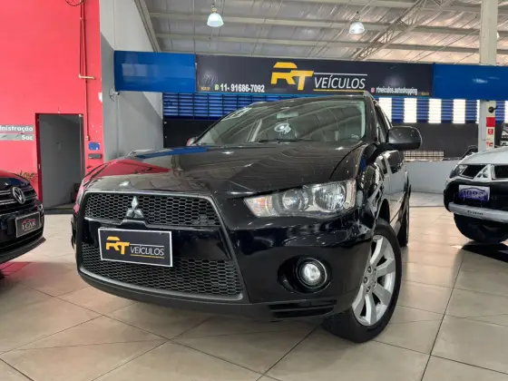 MITSUBISHI OUTLANDER 2011
