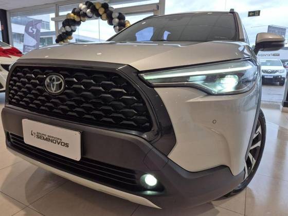 TOYOTA COROLLA CROSS 2023