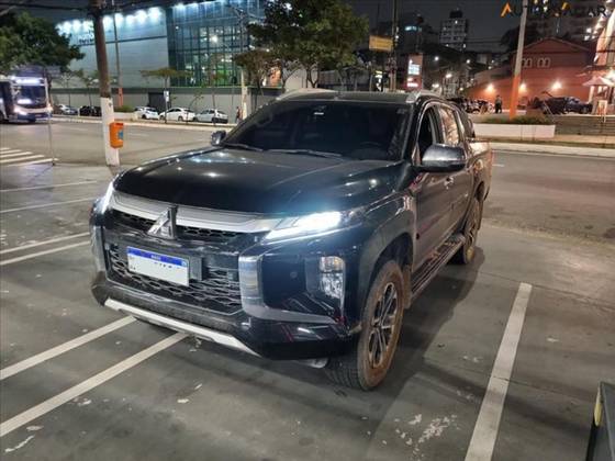 MITSUBISHI L200 TRITON 2024