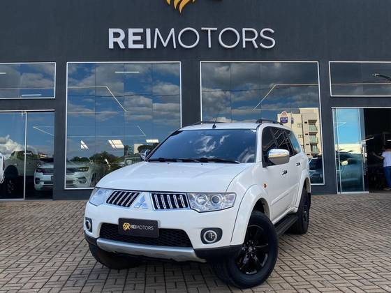 MITSUBISHI PAJERO DAKAR 2012