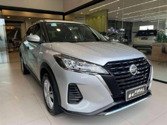 NISSAN KICKS 2022