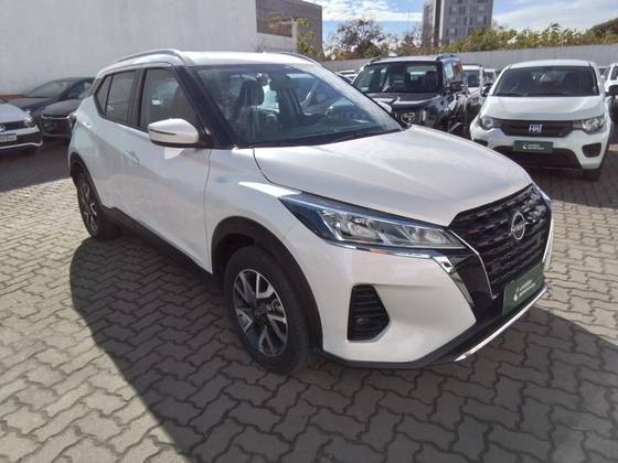 NISSAN KICKS 2024
