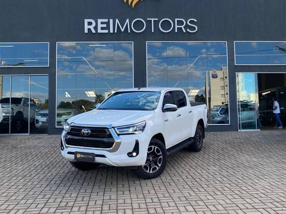 TOYOTA HILUX 2021