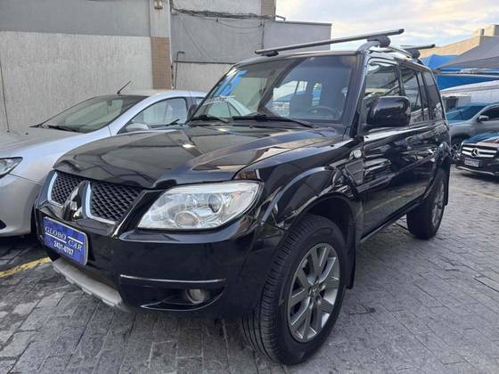 MITSUBISHI PAJERO TR4 2015