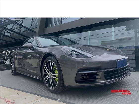 PORSCHE PANAMERA 2018