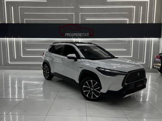 TOYOTA COROLLA CROSS 2024