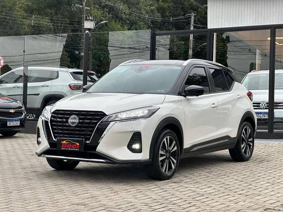 NISSAN KICKS 2024