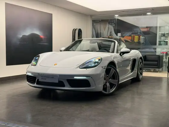 PORSCHE 718 2021