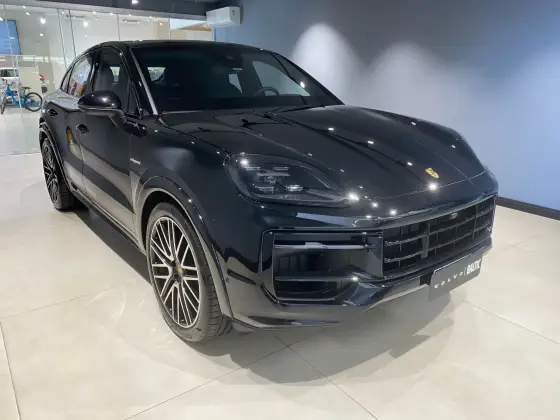 PORSCHE CAYENNE 2025