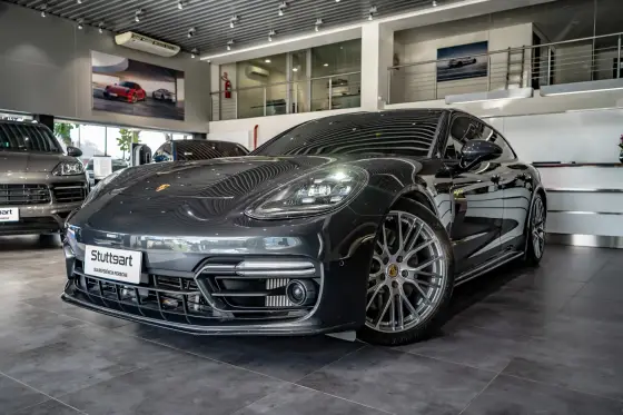 PORSCHE PANAMERA 2023
