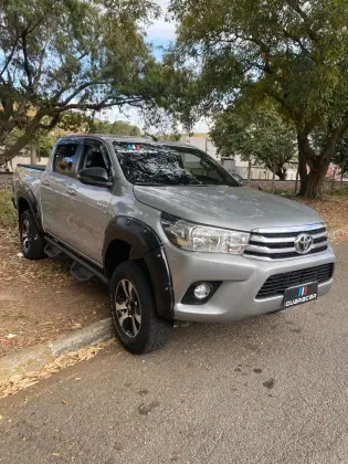 TOYOTA HILUX 2018