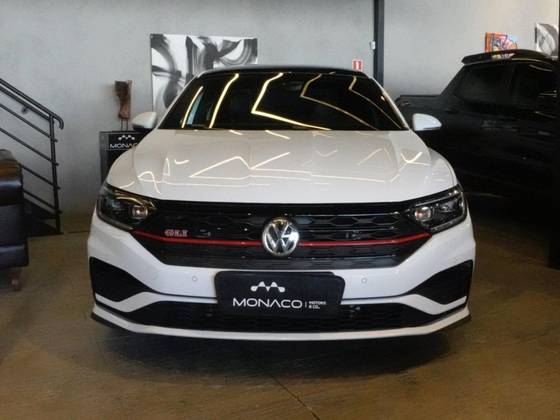 VOLKSWAGEN JETTA 2019