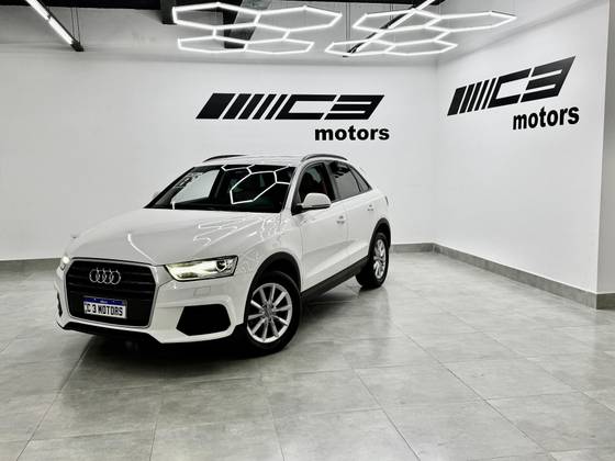 AUDI Q3 2017