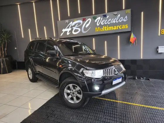 MITSUBISHI PAJERO DAKAR 2013