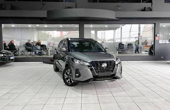NISSAN KICKS 2022