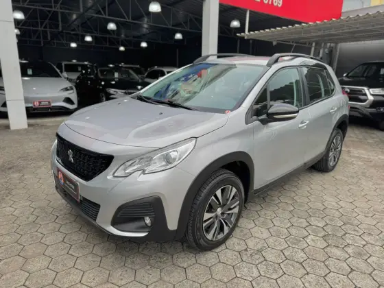 PEUGEOT 2008 2020