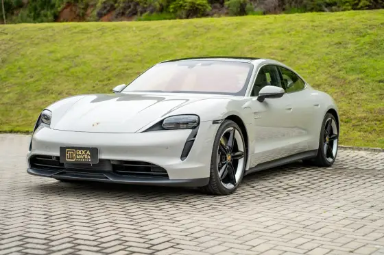PORSCHE TAYCAN 2022