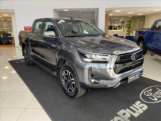 TOYOTA HILUX 2022