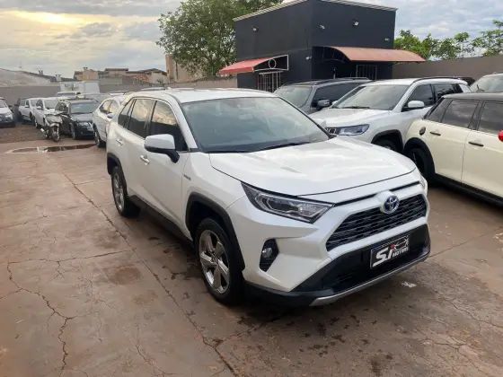 TOYOTA RAV4 2019