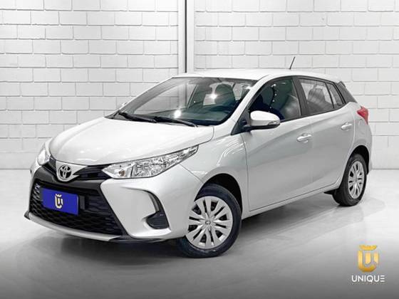 TOYOTA YARIS 2023