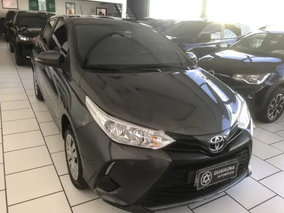 TOYOTA YARIS 2025