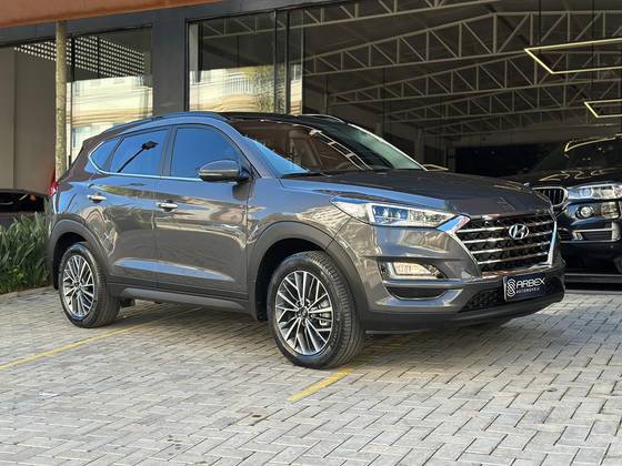 HYUNDAI TUCSON 2025