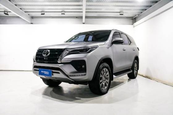 TOYOTA HILUX SW4 2022