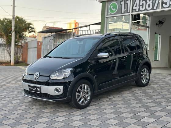 VOLKSWAGEN CROSS UP 2017