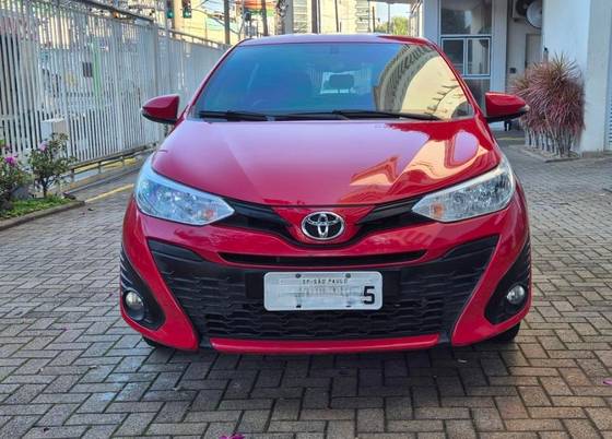 TOYOTA YARIS 2019