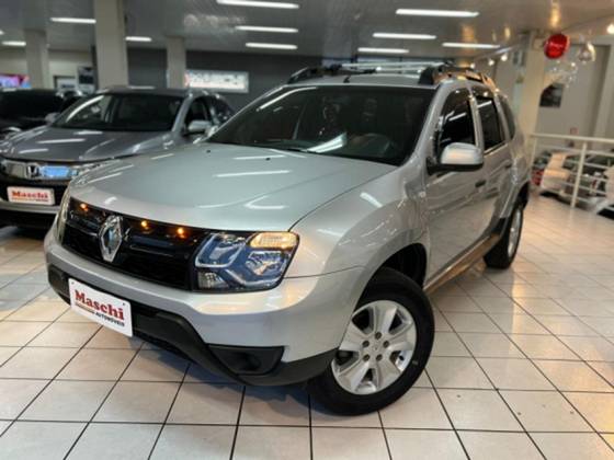 RENAULT DUSTER 2019