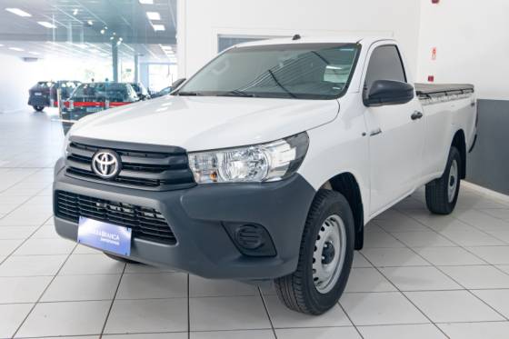 TOYOTA HILUX 2024