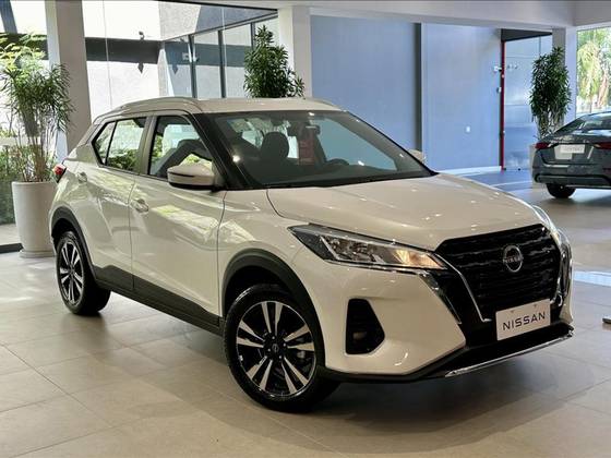 NISSAN KICKS PLAY 2025