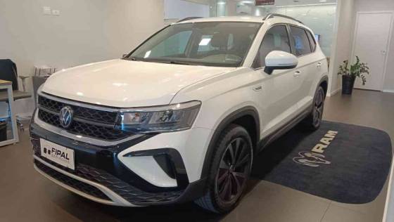 VOLKSWAGEN TAOS 2024