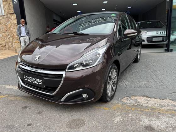 PEUGEOT 208 2017