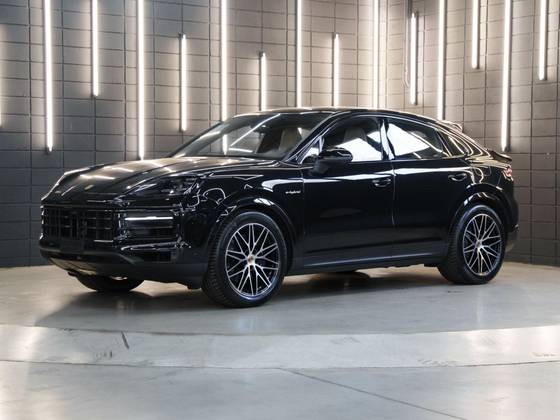 PORSCHE CAYENNE 2025