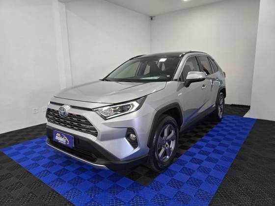 TOYOTA RAV4 2020