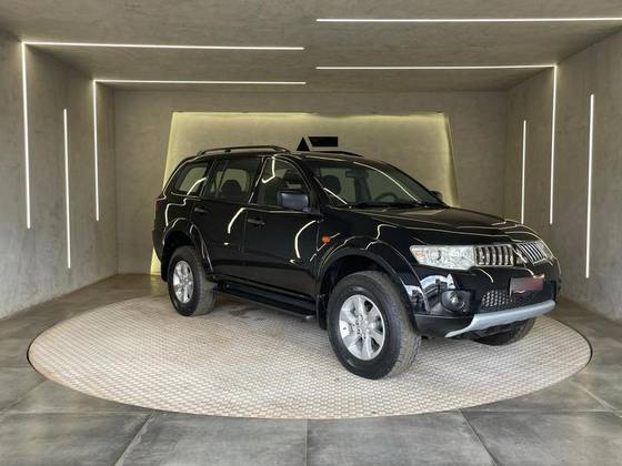 MITSUBISHI PAJERO DAKAR 2013