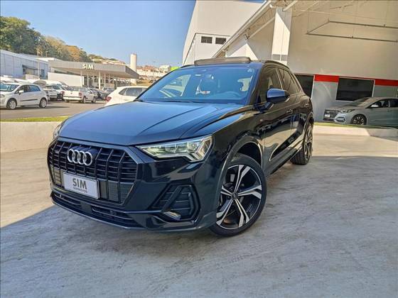 AUDI Q3 2024