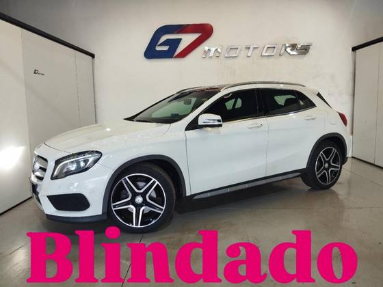 MERCEDES-BENZ GLA 250 2017