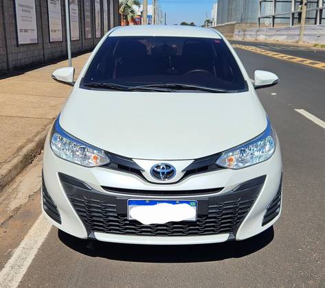 TOYOTA YARIS 2021