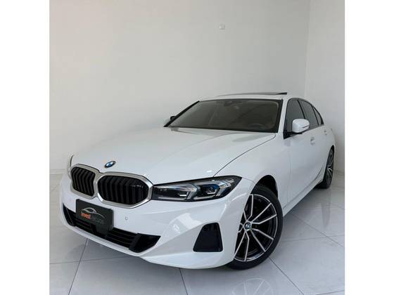 BMW 320i 2023