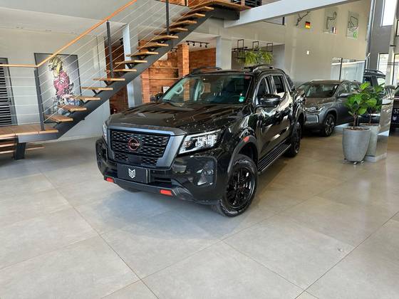 NISSAN FRONTIER 2024