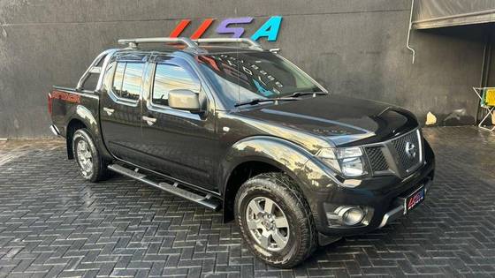 NISSAN FRONTIER 2015