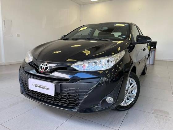 TOYOTA YARIS 2019