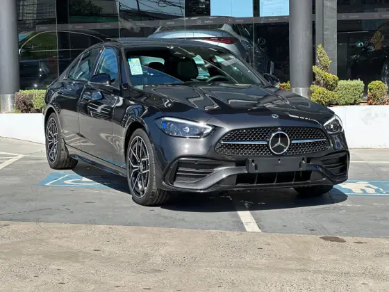 MERCEDES-BENZ C 300 2025